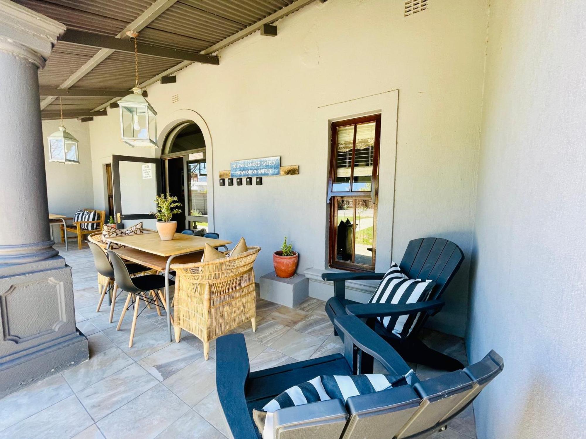 The Merino Guest House Бофорт Уест Екстериор снимка