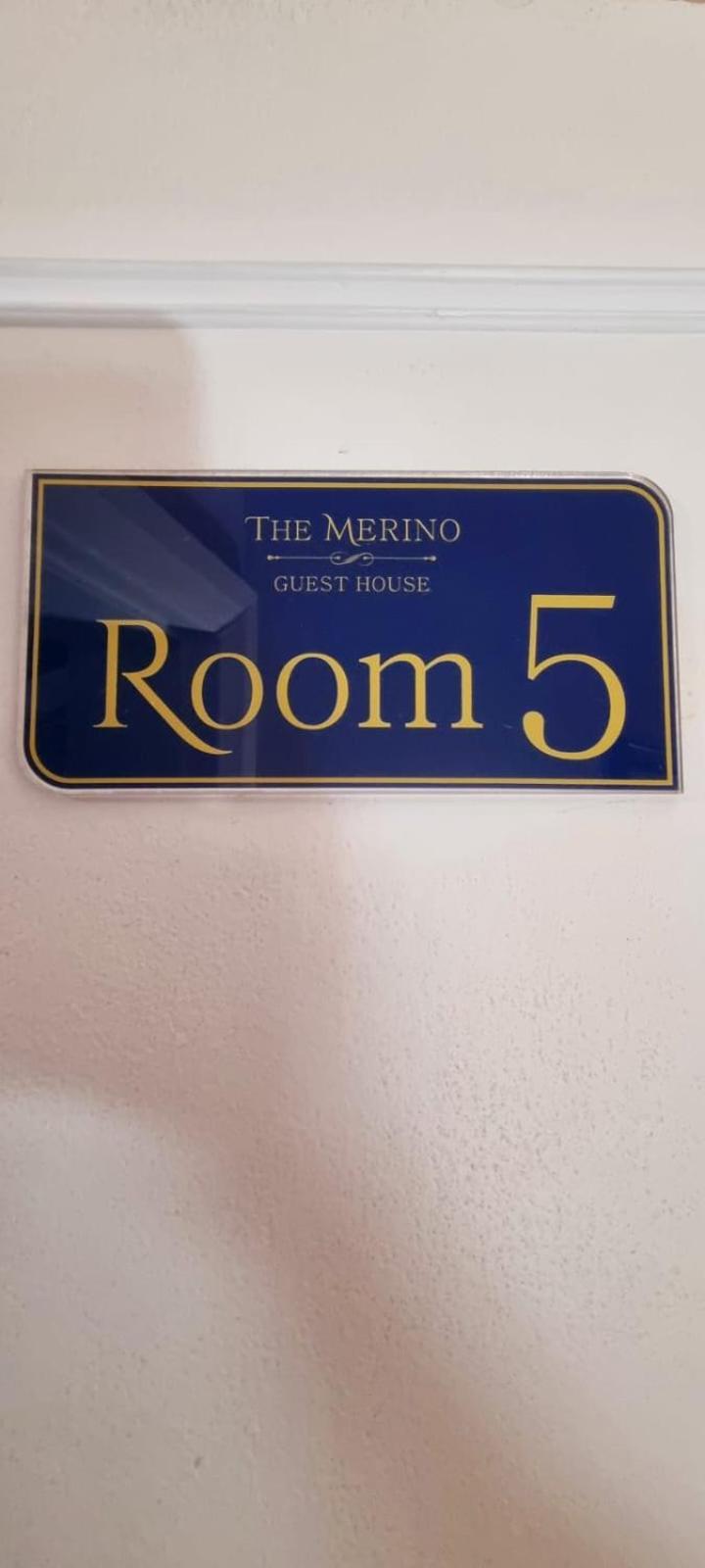The Merino Guest House Бофорт Уест Екстериор снимка